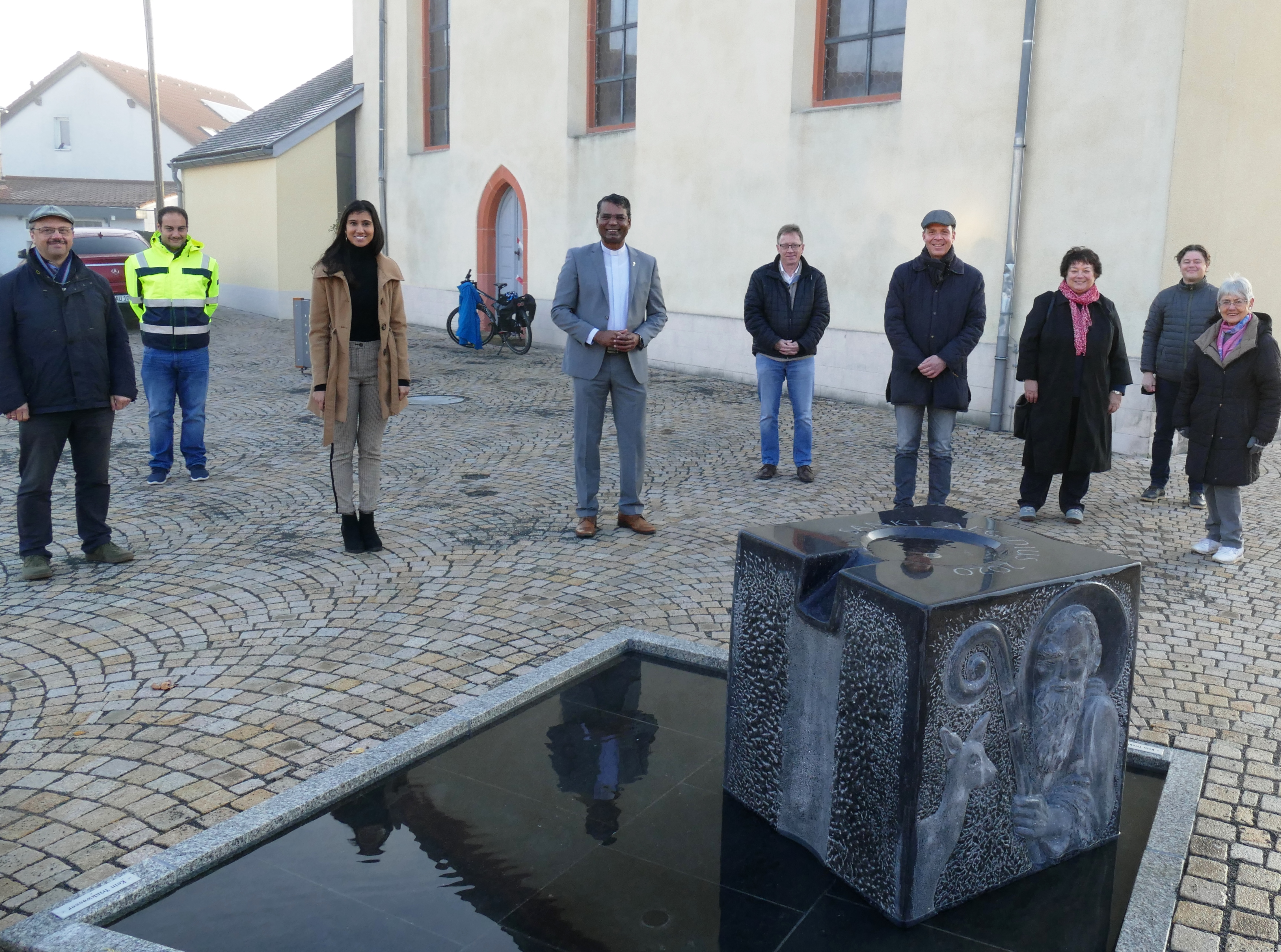  Gruppenfoto mit Vertretern der Stadt und der Römisch-Katholischen Kirchengemeinde Leimen-Nußloch-Sandhausen 