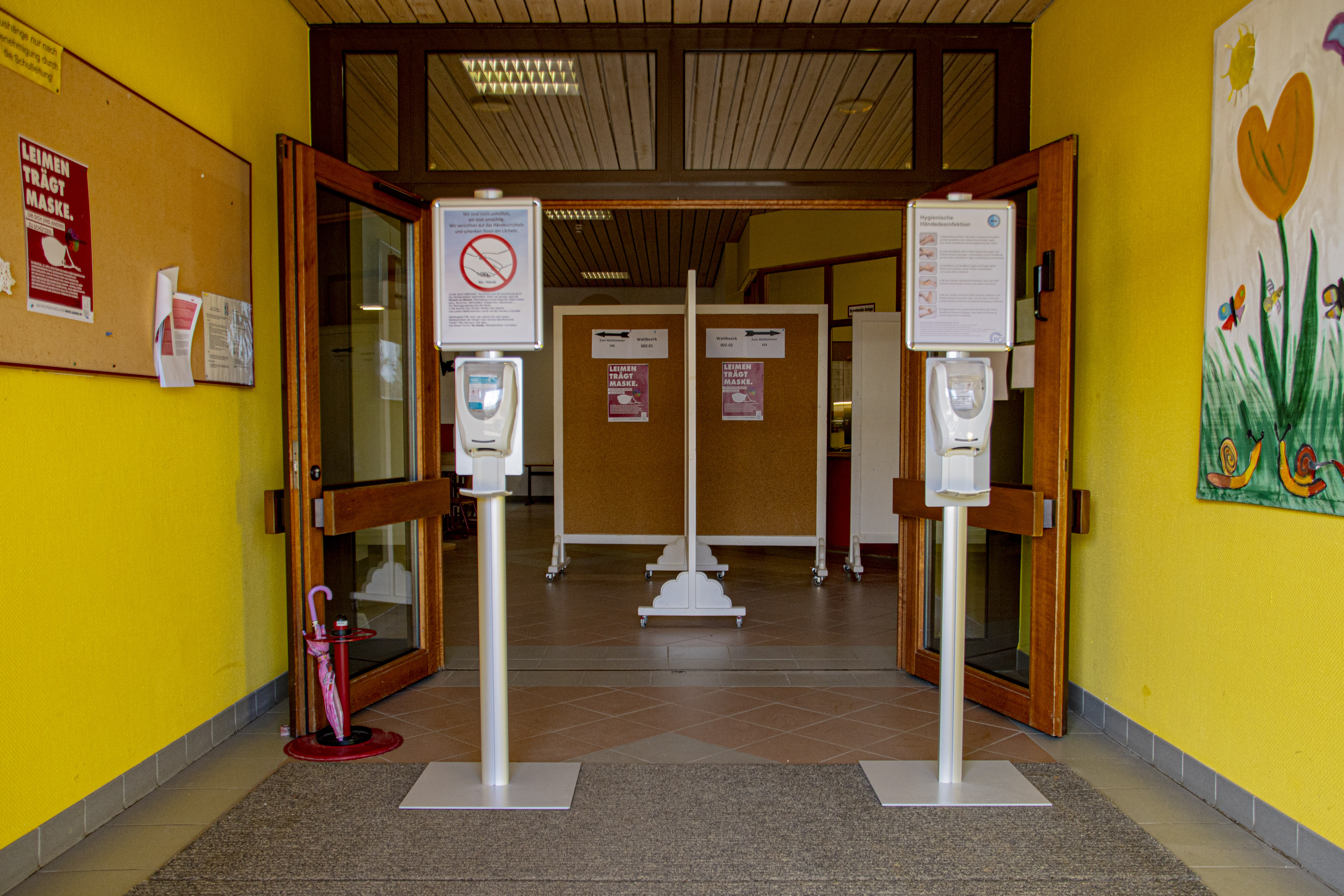  Eingangsbereich der Schloßbergschule 